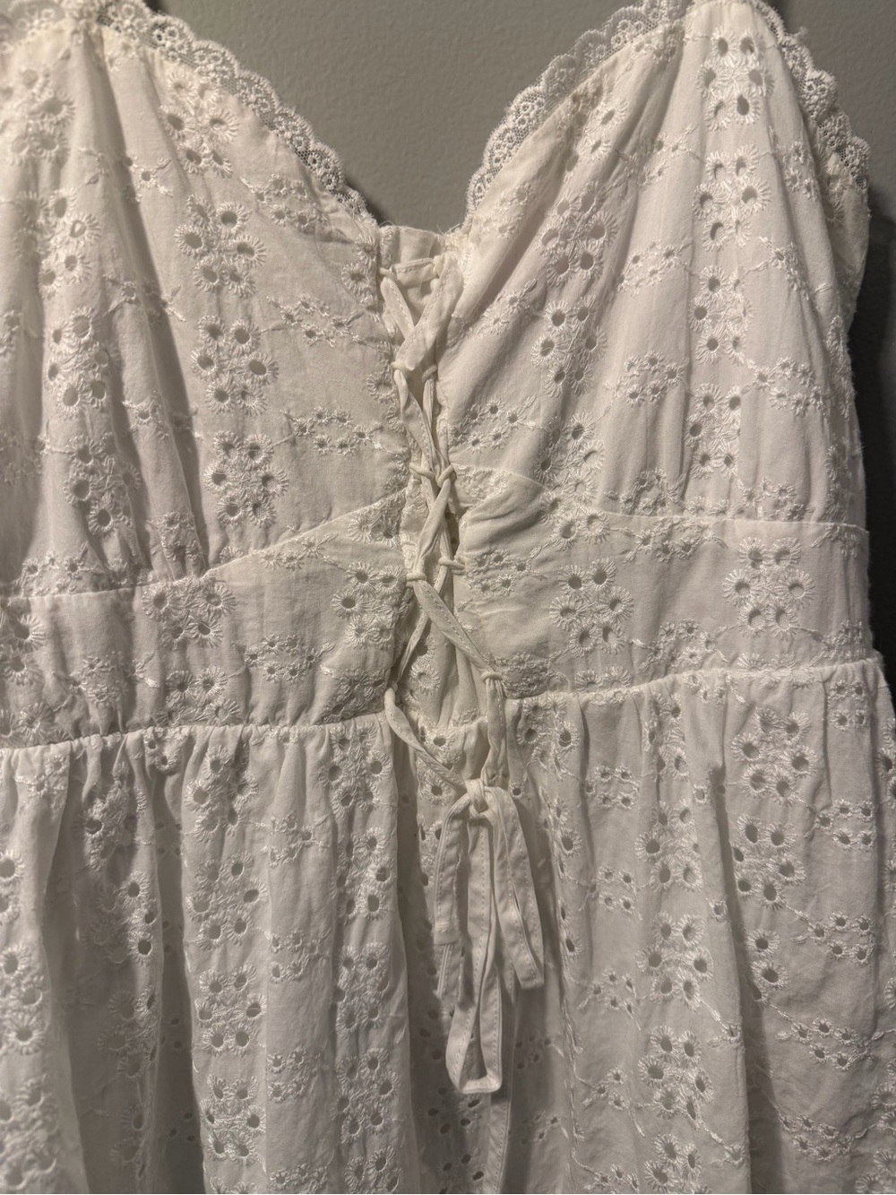 miami White‎ Eyelet Mini Dress - Picture 4 of 5